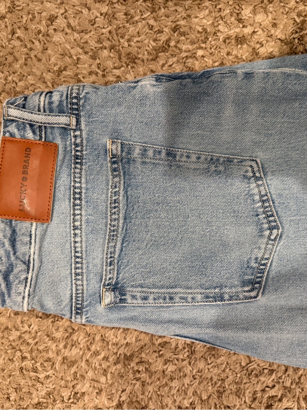 Lucky Brand Men’s Light Blue Denim Jeans